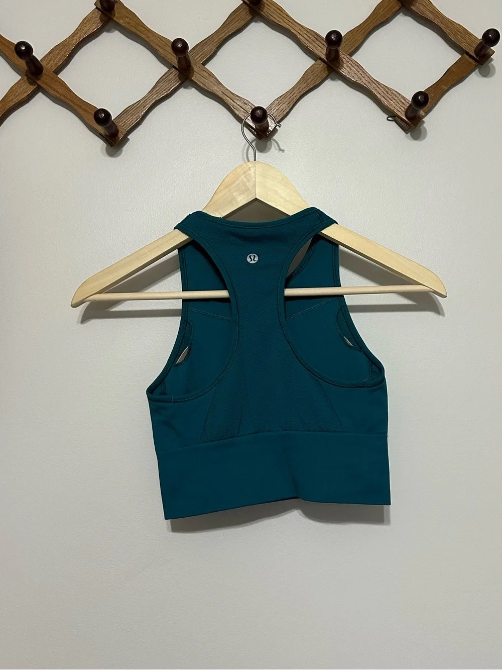 Lululemon Teal High-Neck Sports Bra with Removable Pads Size 4